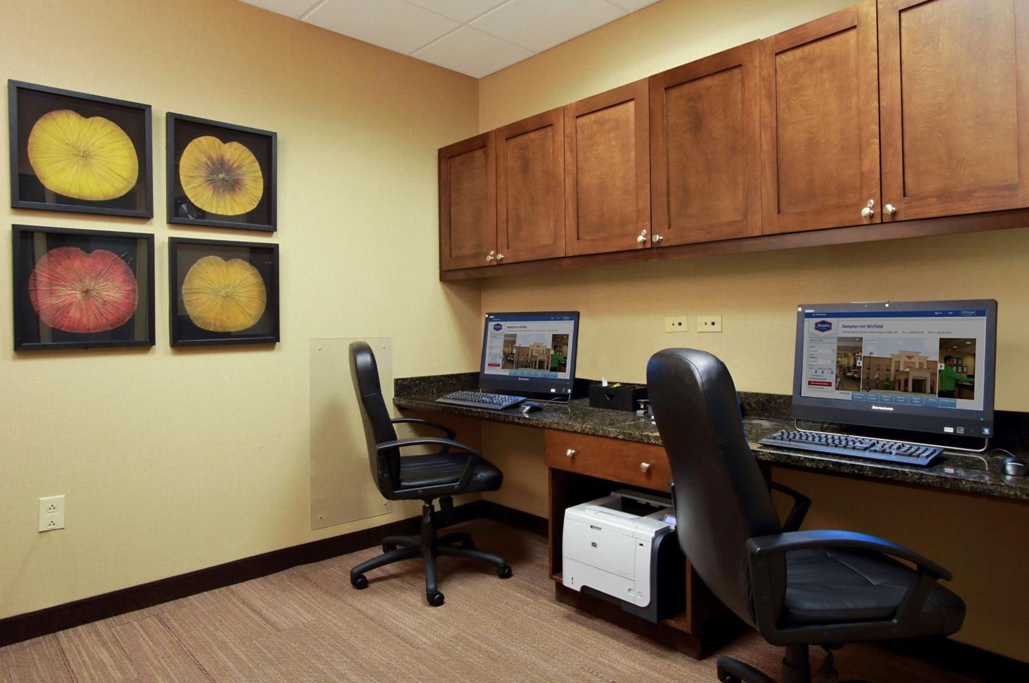 Hampton Inn Winfield Tucker Bagian luar foto