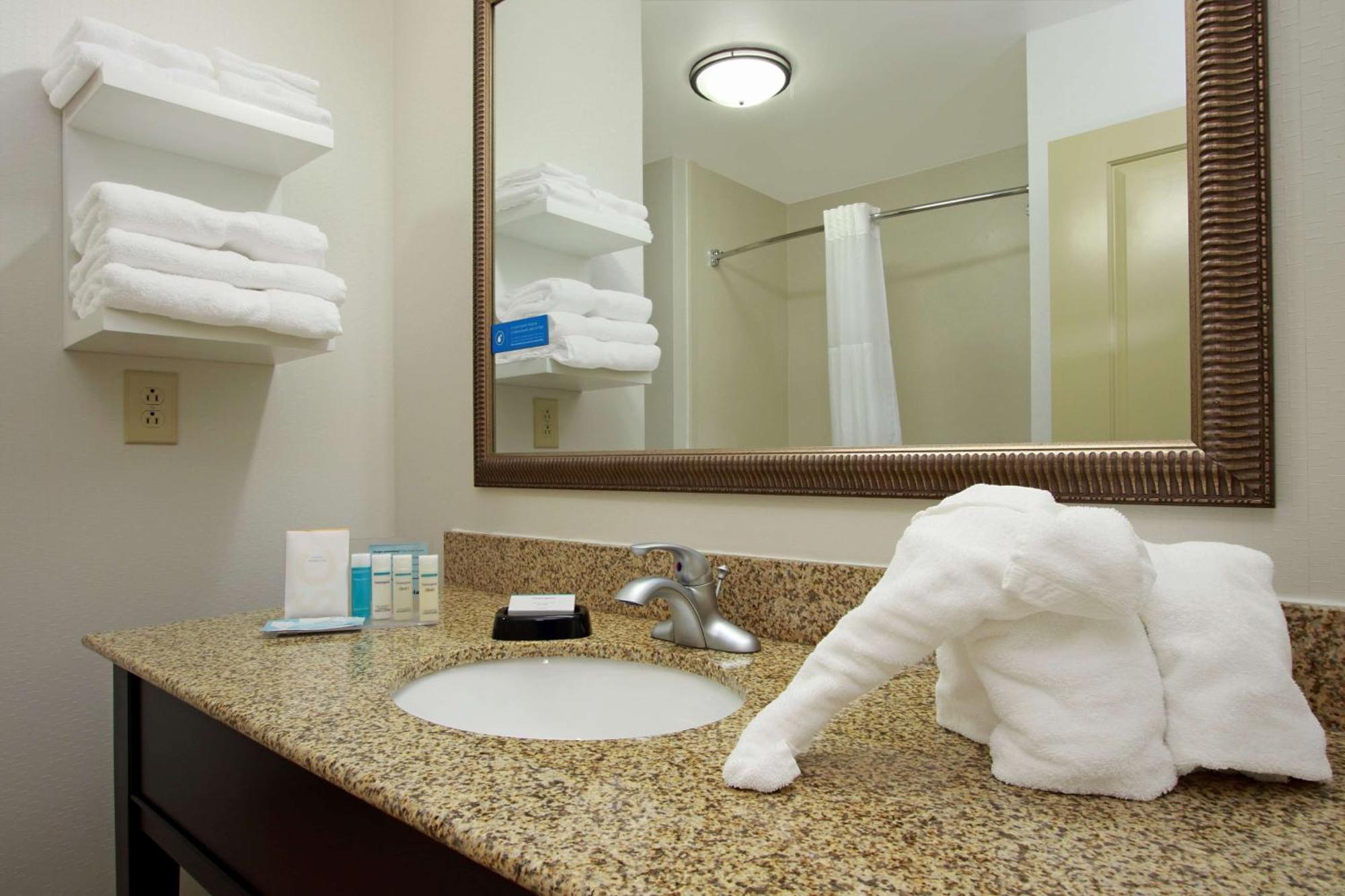 Hampton Inn Winfield Tucker Bagian luar foto