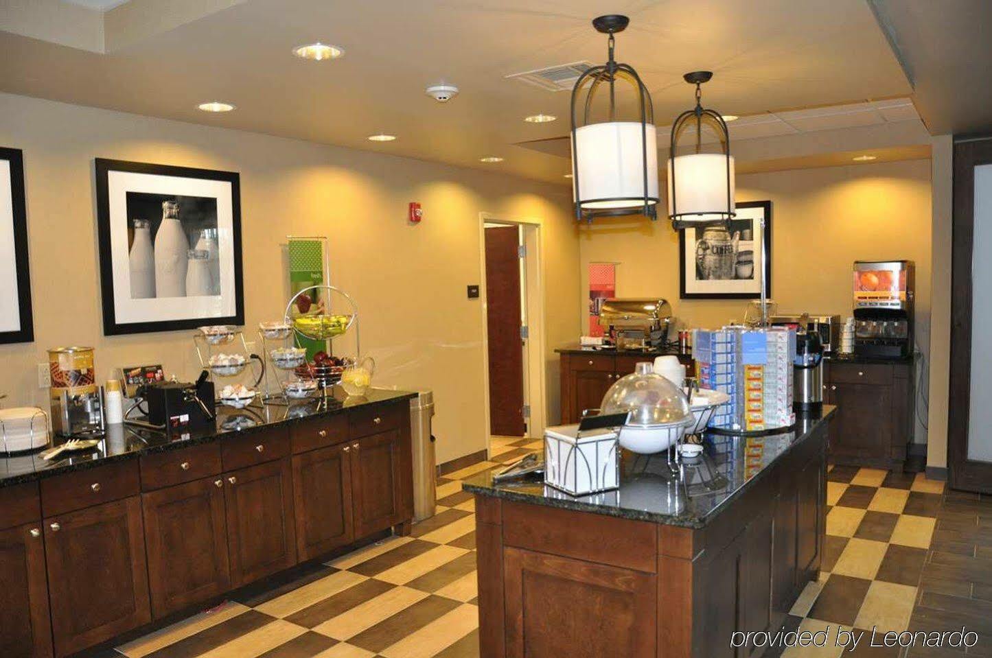 Hampton Inn Winfield Tucker Bagian luar foto